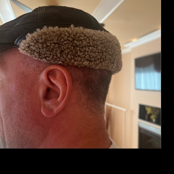 Sheepskin Leather  hat - Picture 5 of 6
